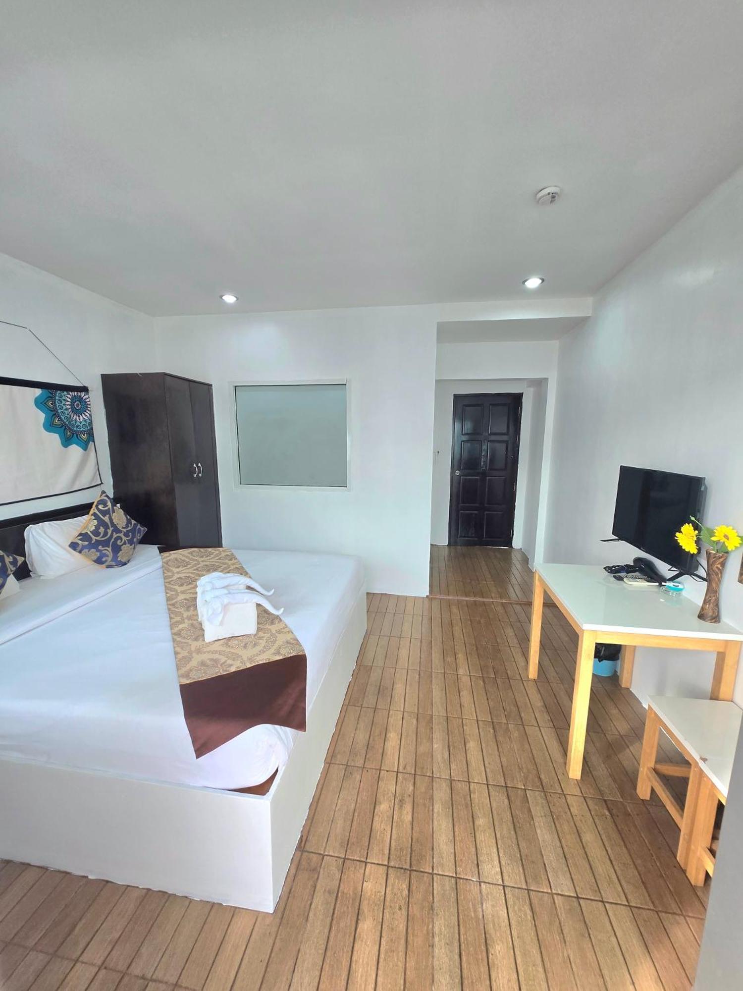 Happy 99 Guest House Patong Kültér fotó
