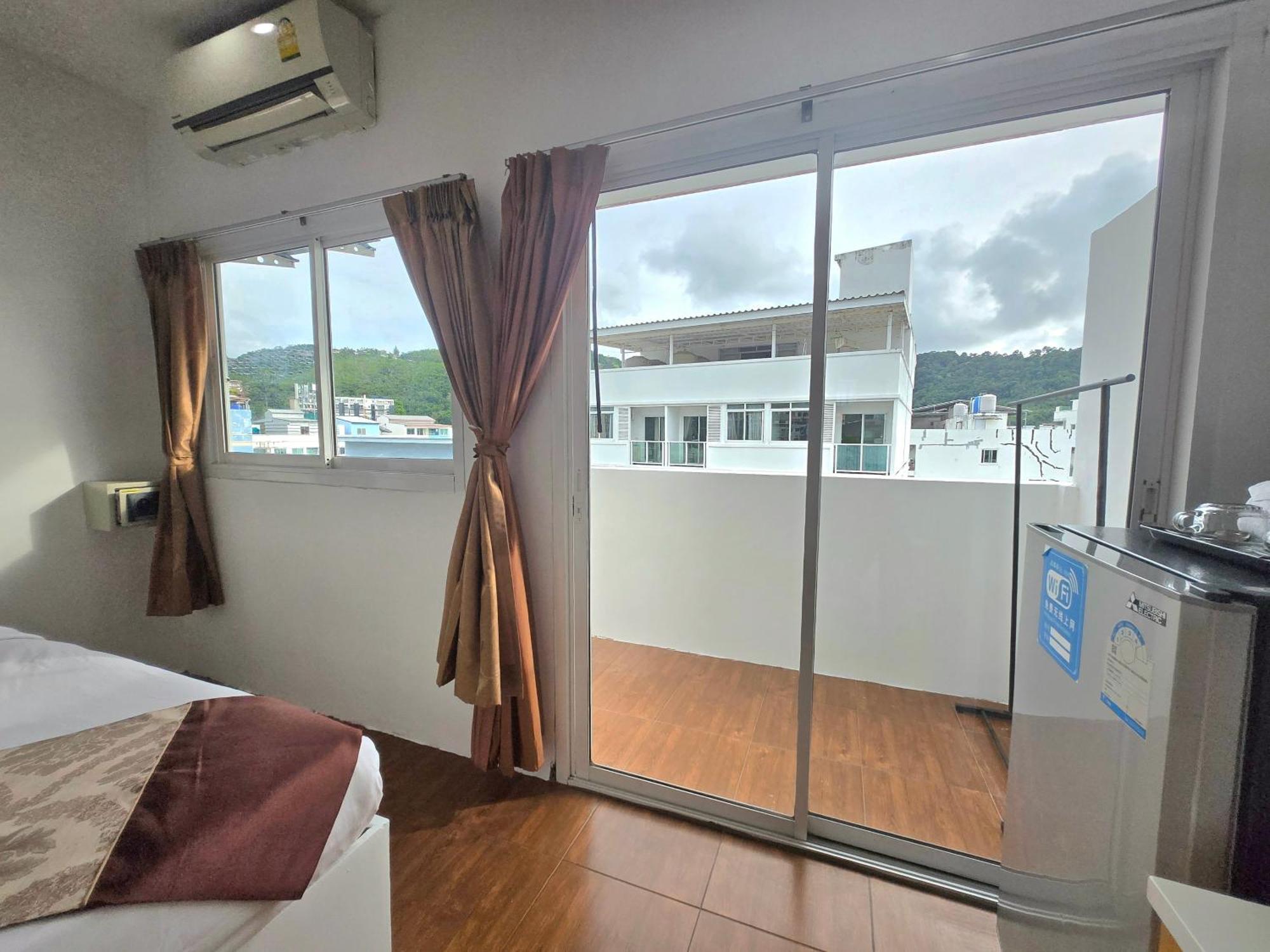Happy 99 Guest House Patong Kültér fotó