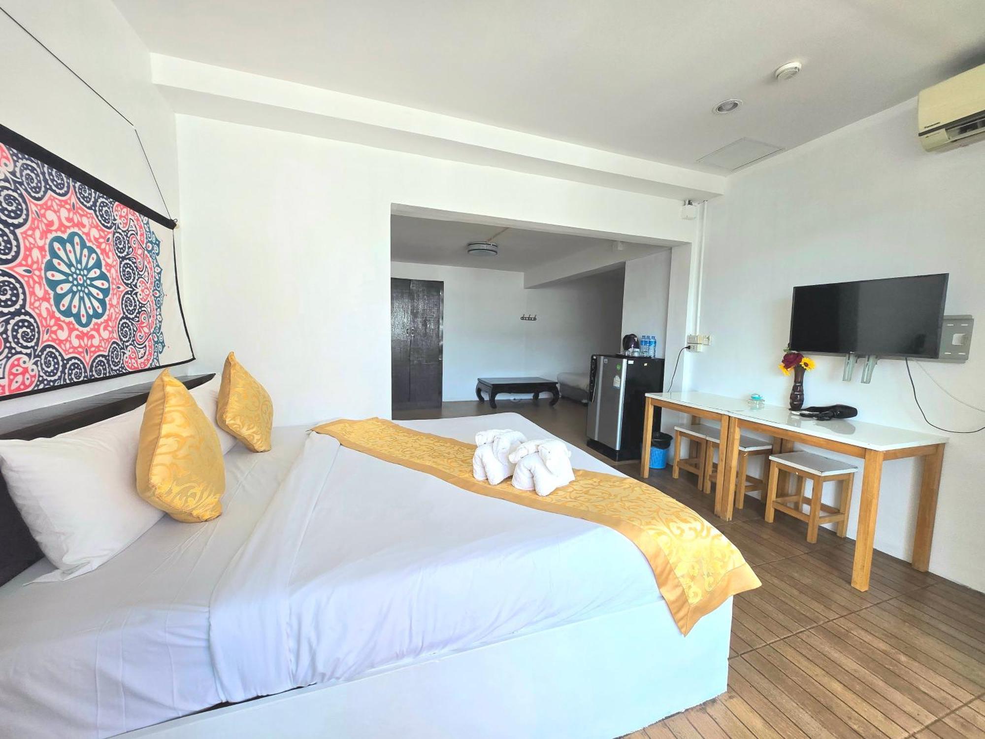 Happy 99 Guest House Patong Kültér fotó
